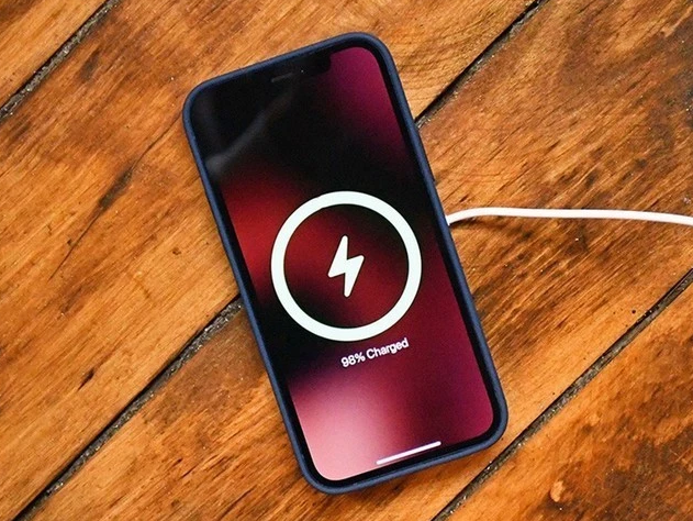 南山苹果手机维修分享iPhone 12可以随便充电吗 